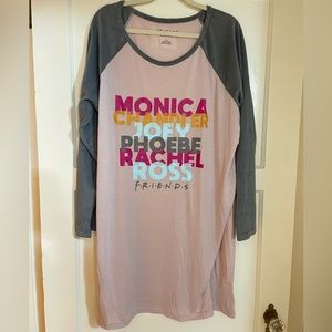Friends Long Sleeve Night Gown Size 3X NWOT